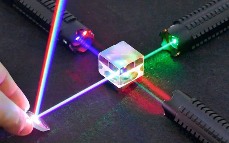 công nghệ Laser